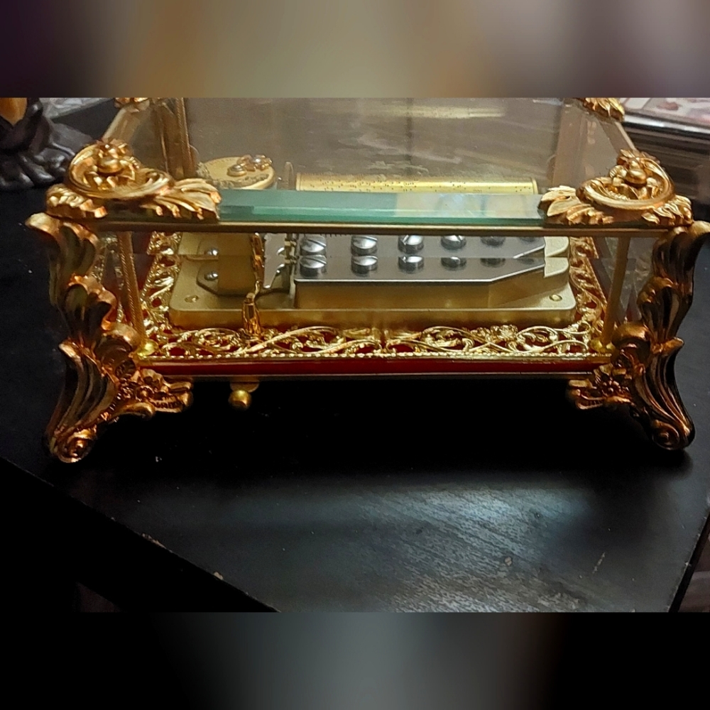 The Empress - music box